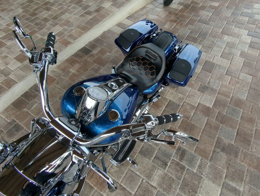 CVO® Road King®