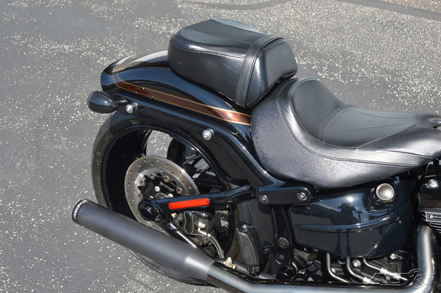 CVO® Pro Street Breakout®