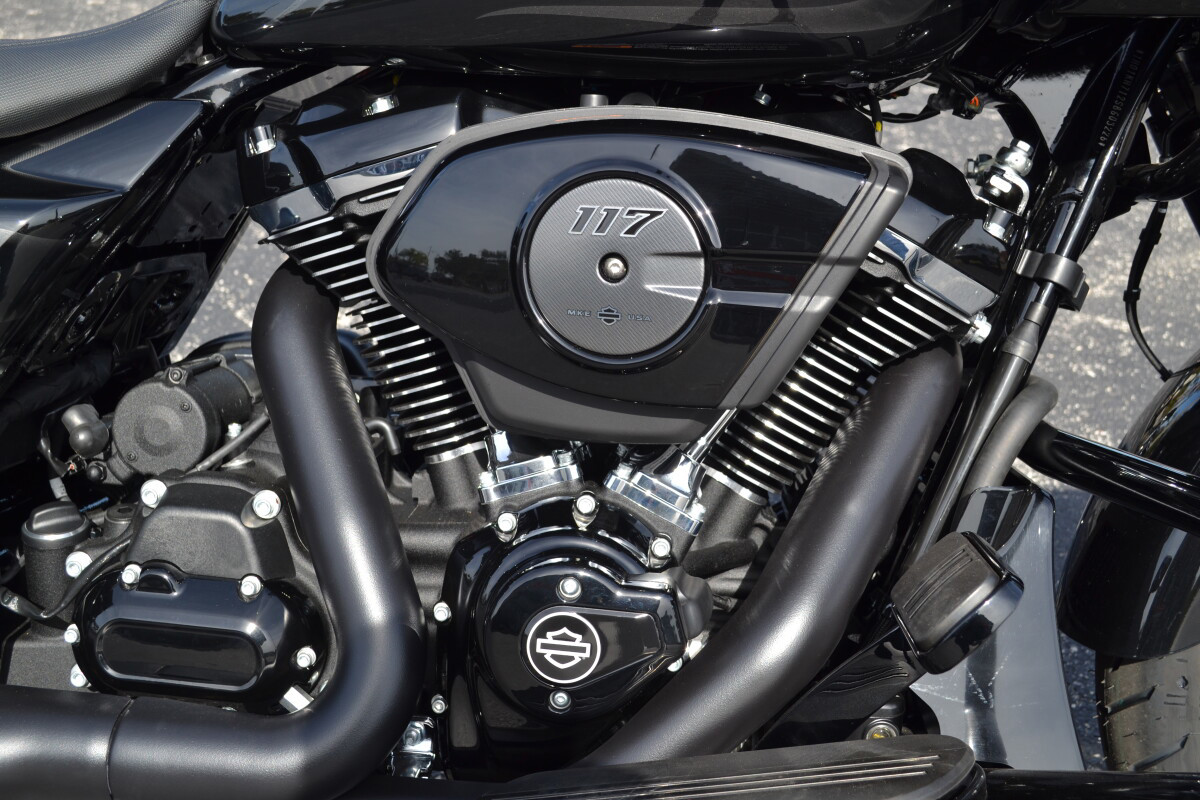 Road Glide®