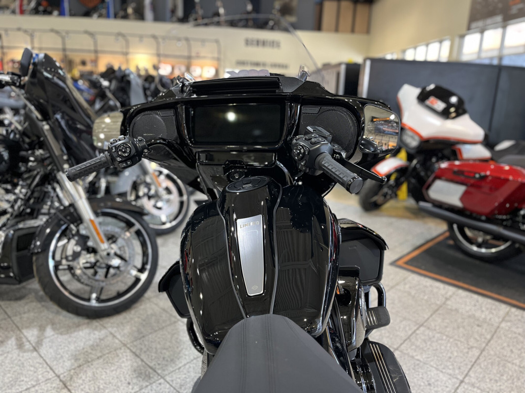 Street Glide® Limited