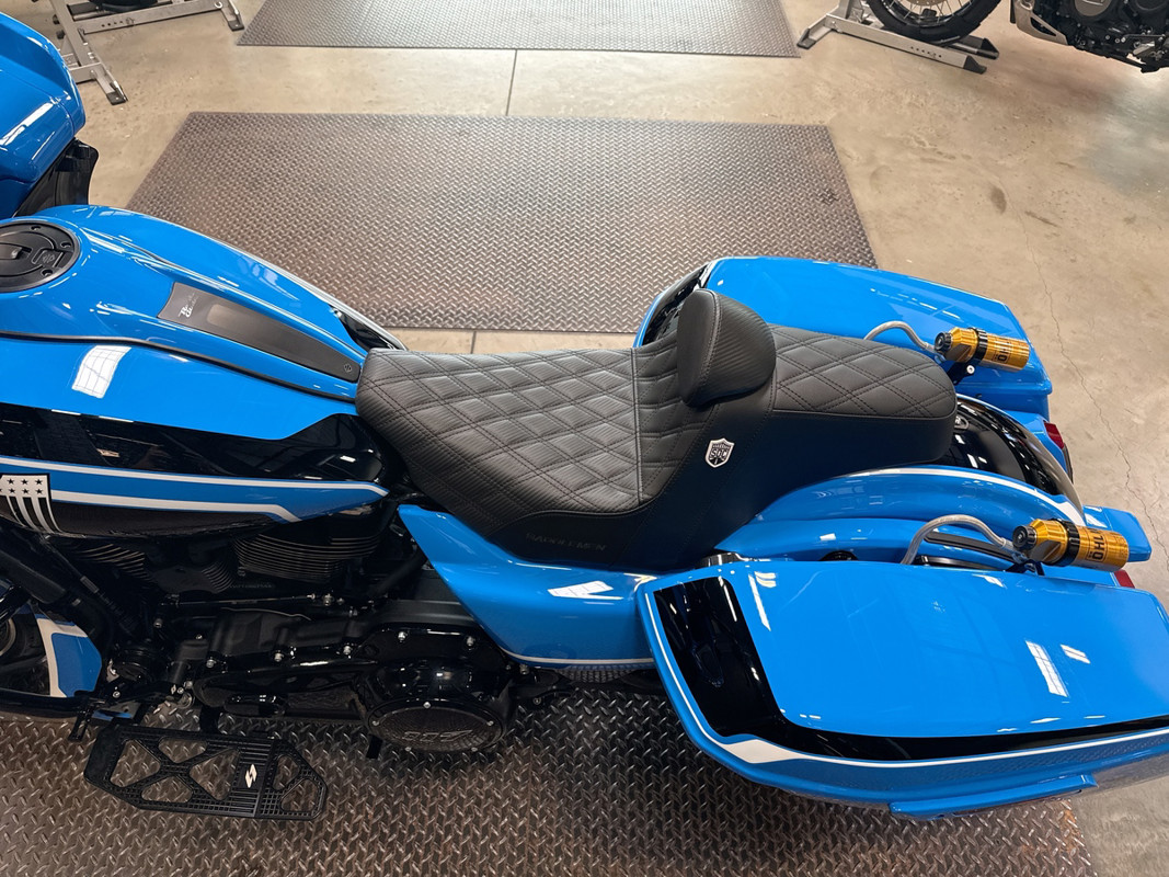 Road Glide®