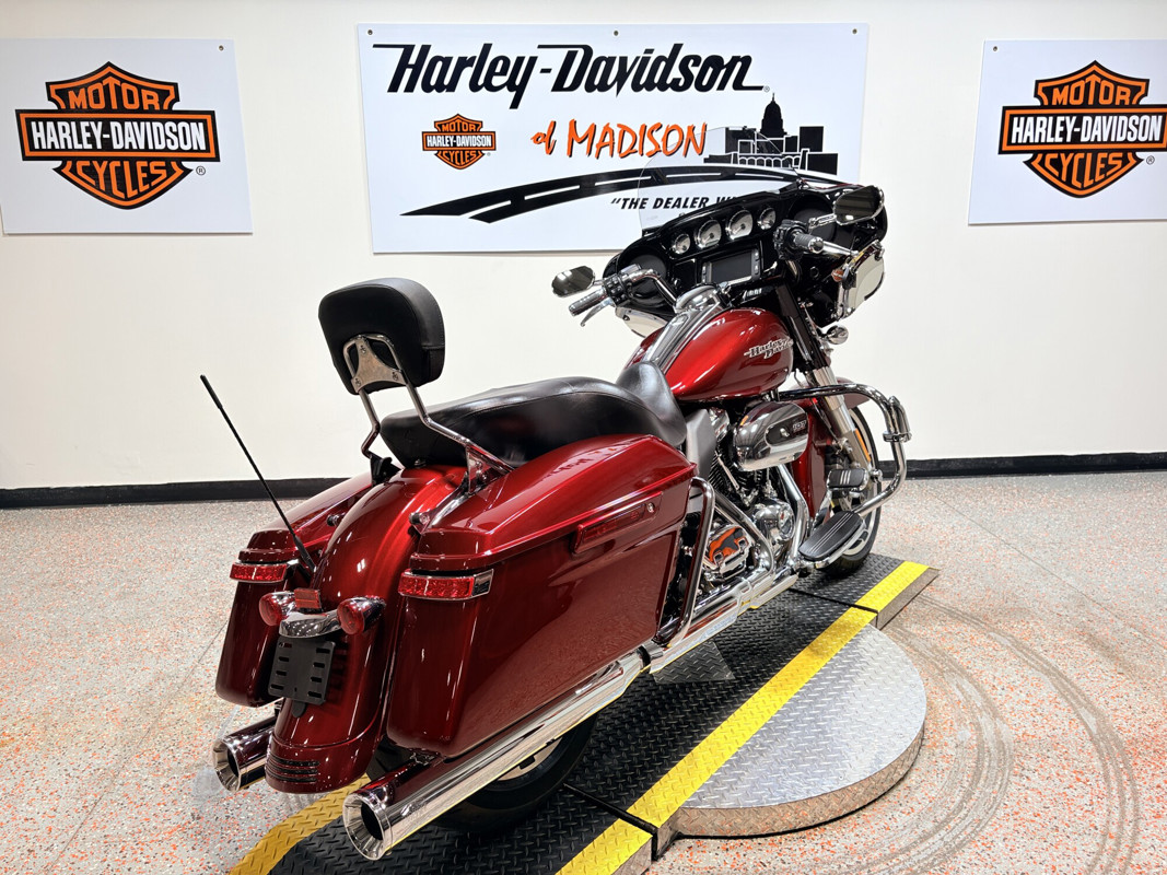 Street Glide® Special