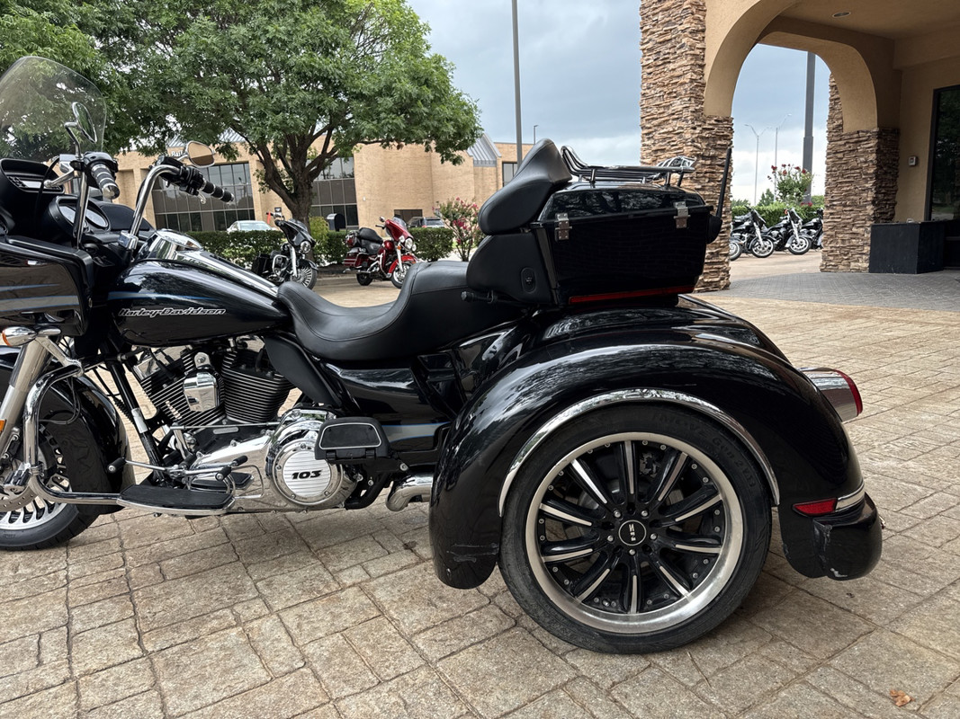 Road Glide® Ultra