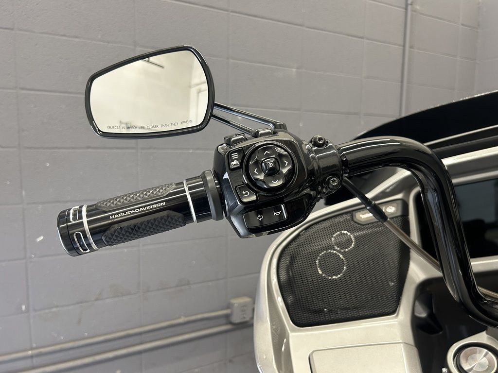 CVO® Road Glide®