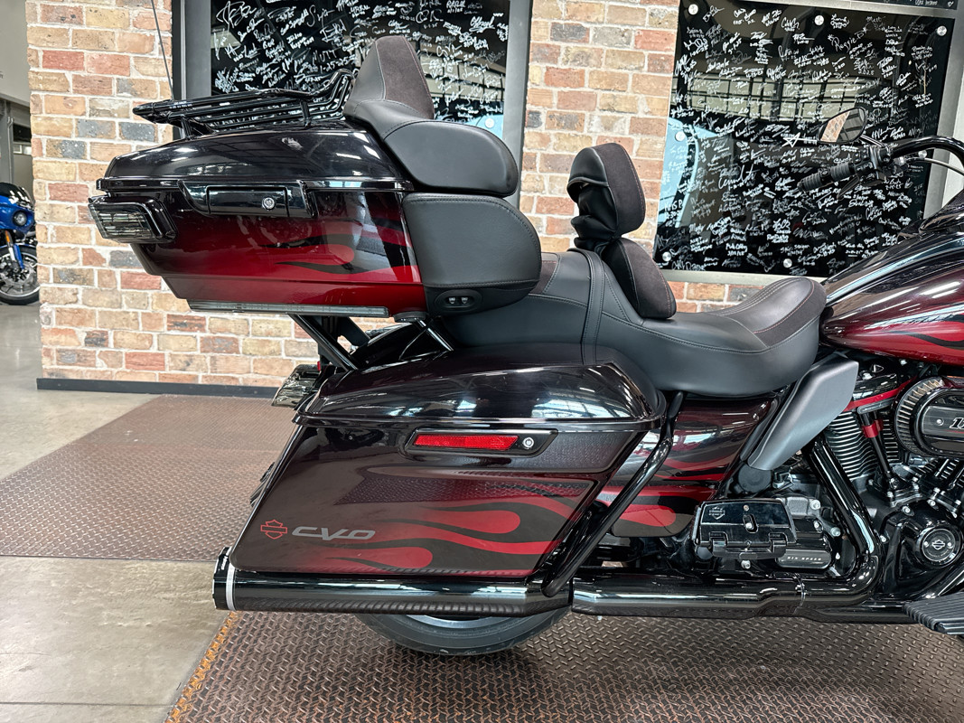 CVO® Road Glide®
