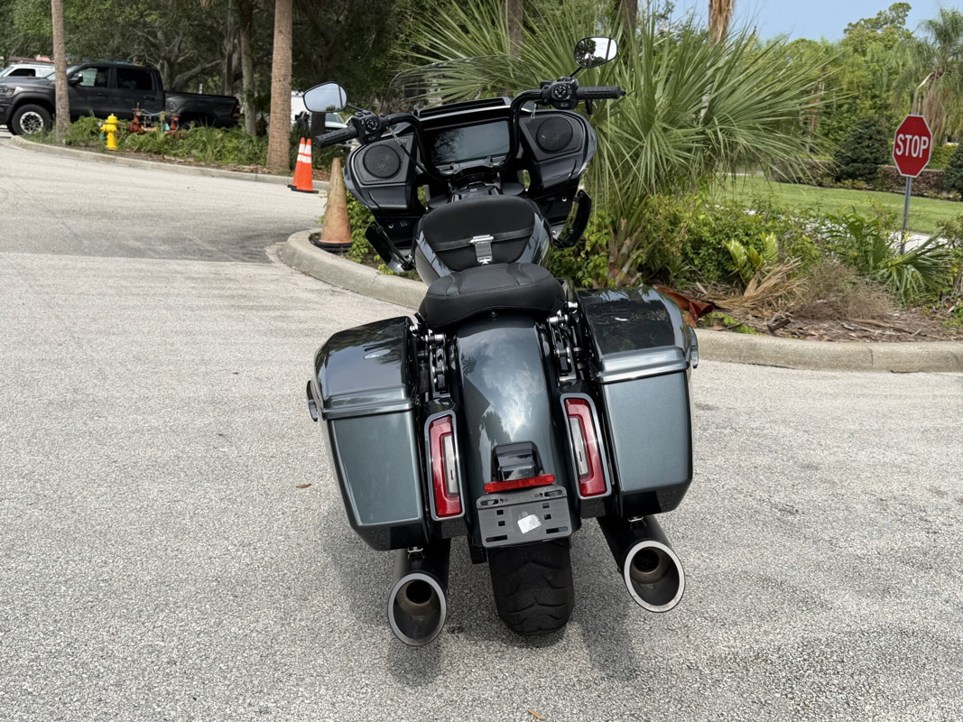 Road Glide®