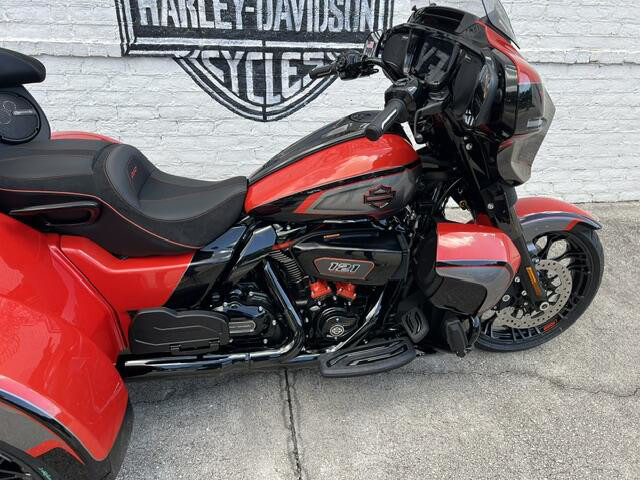 CVO® Street Glide® 3 Limited