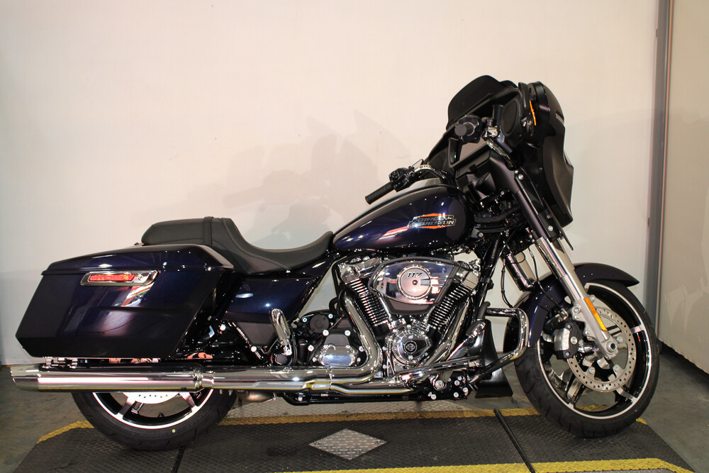 Street Glide®