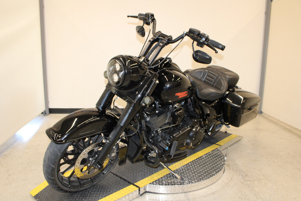 Electra Glide® Standard