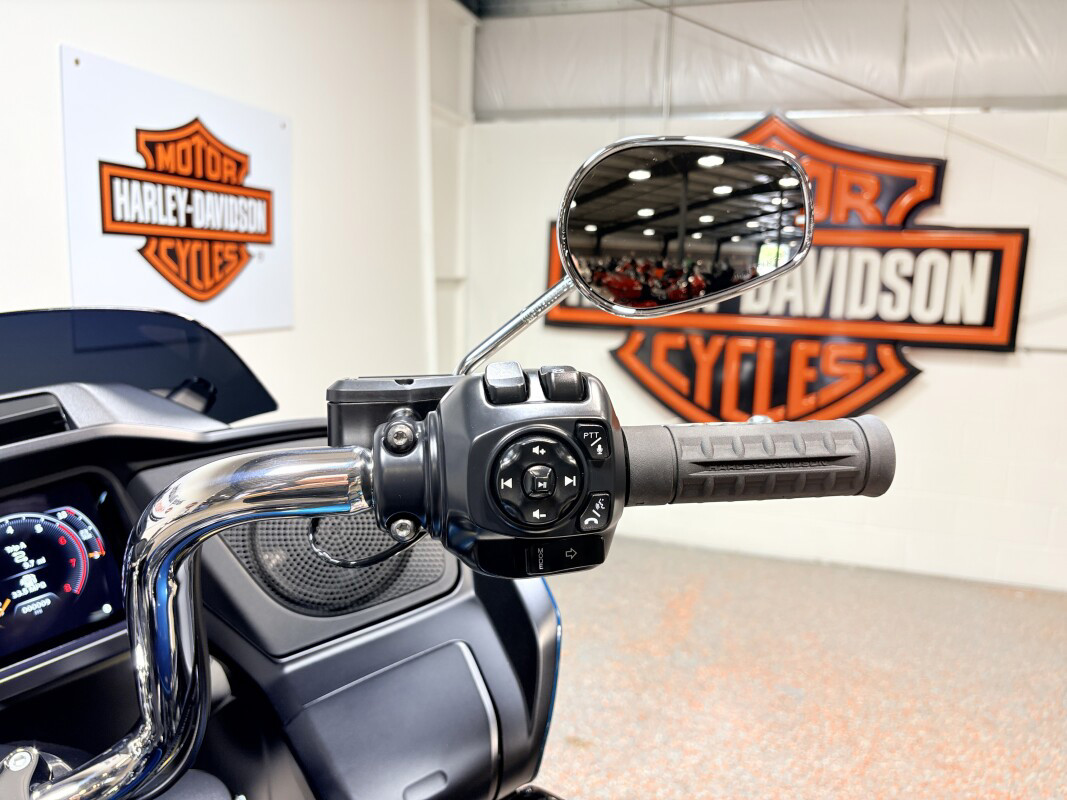 Road Glide®