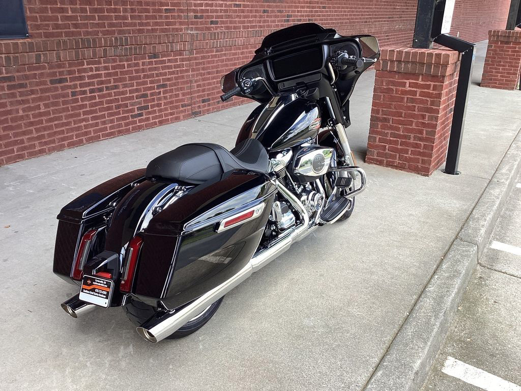 Road Glide®