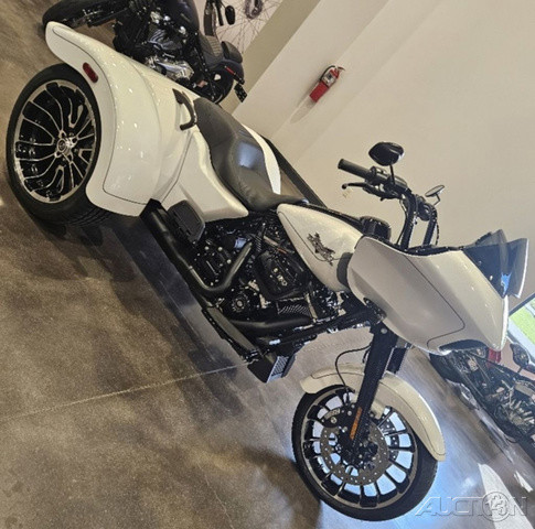 Road Glide® 3