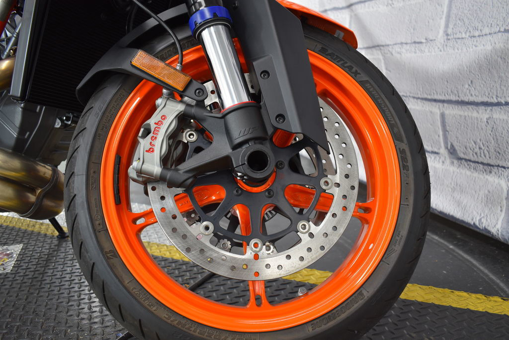 1290 Super Duke R