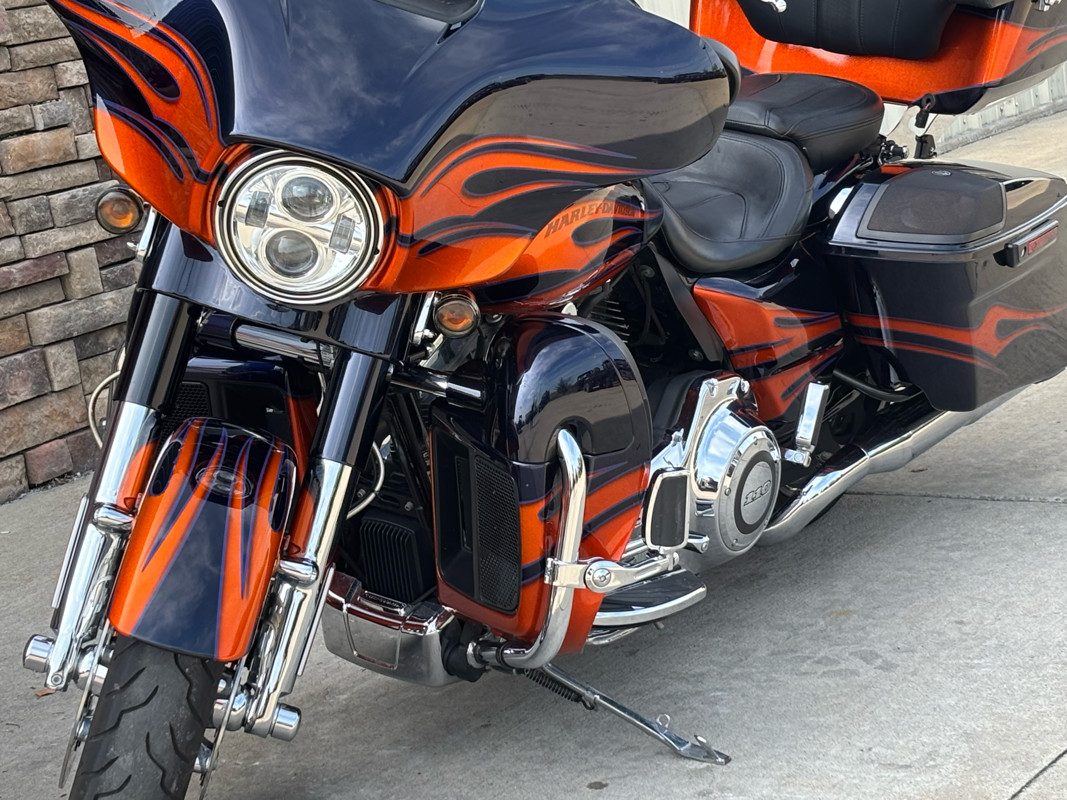 CVO® Street Glide®