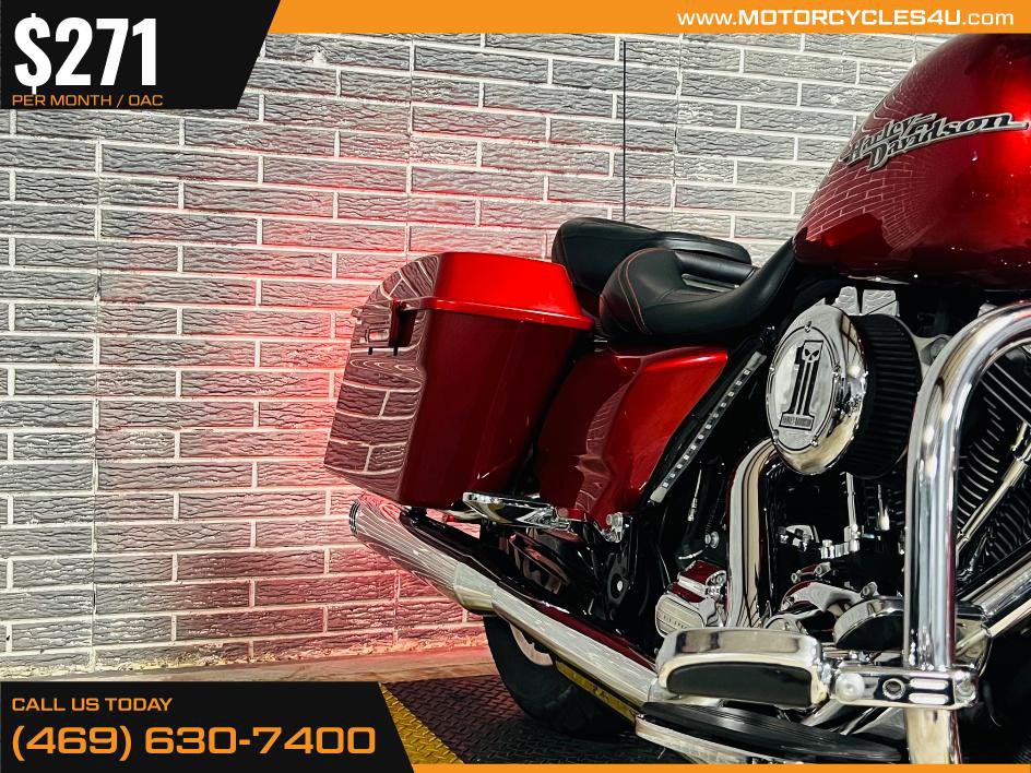 Street Glide®