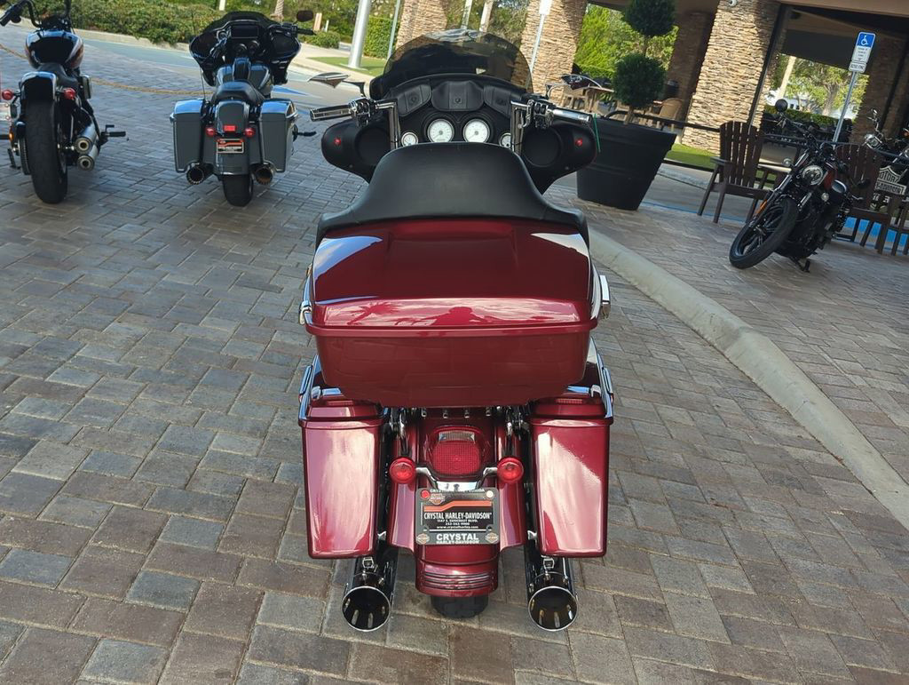 Street Glide®
