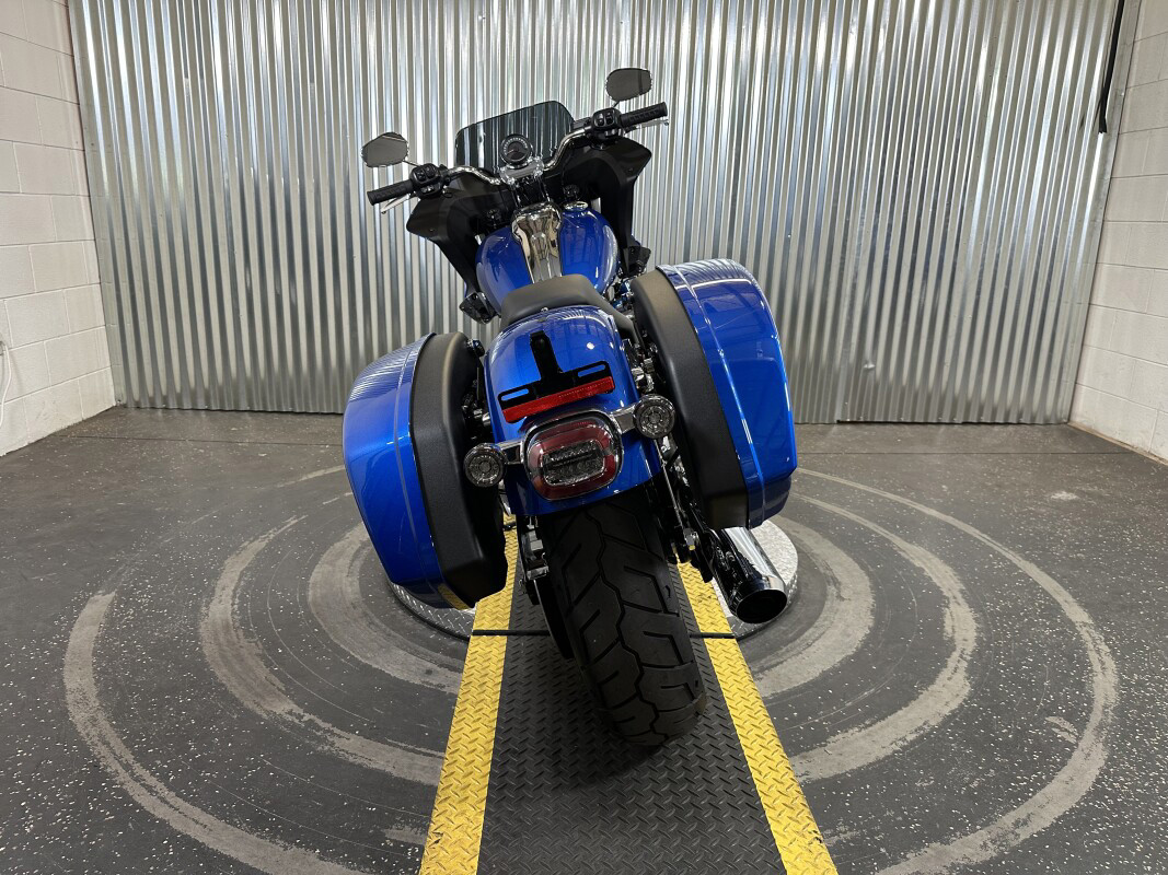 Low Rider® ST