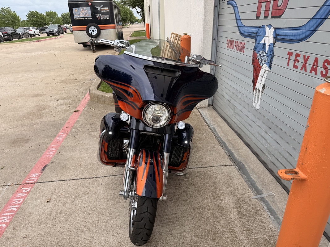 CVO® Street Glide®