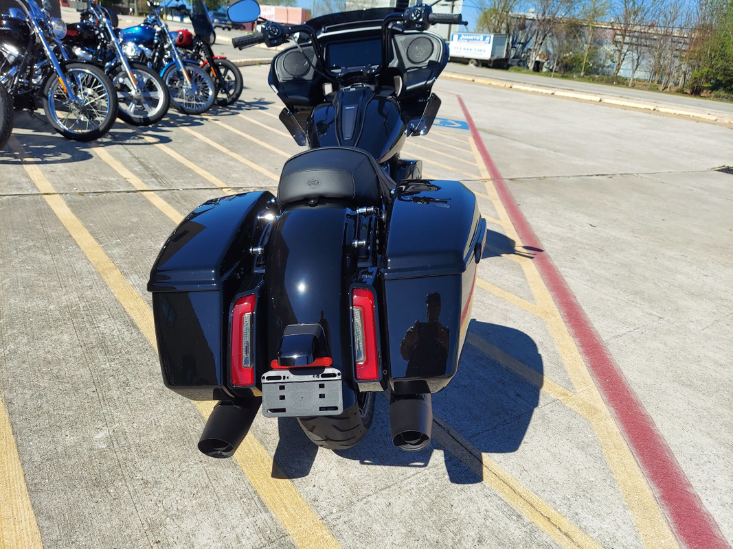 Road Glide®