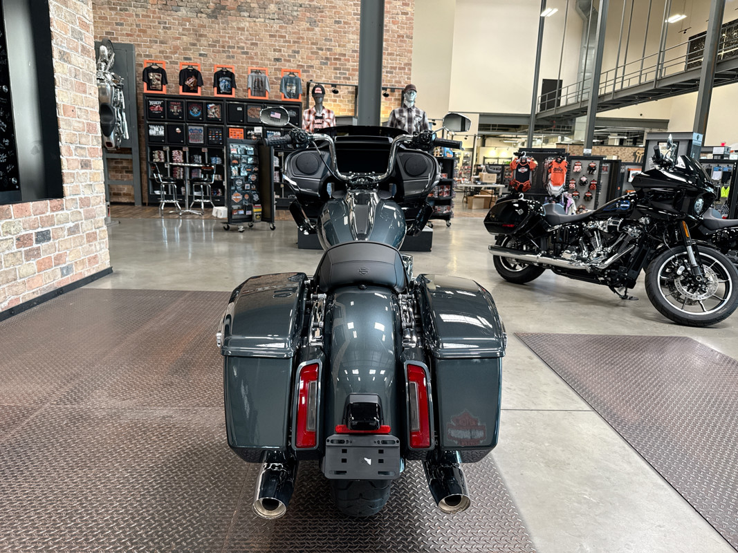 Road Glide®