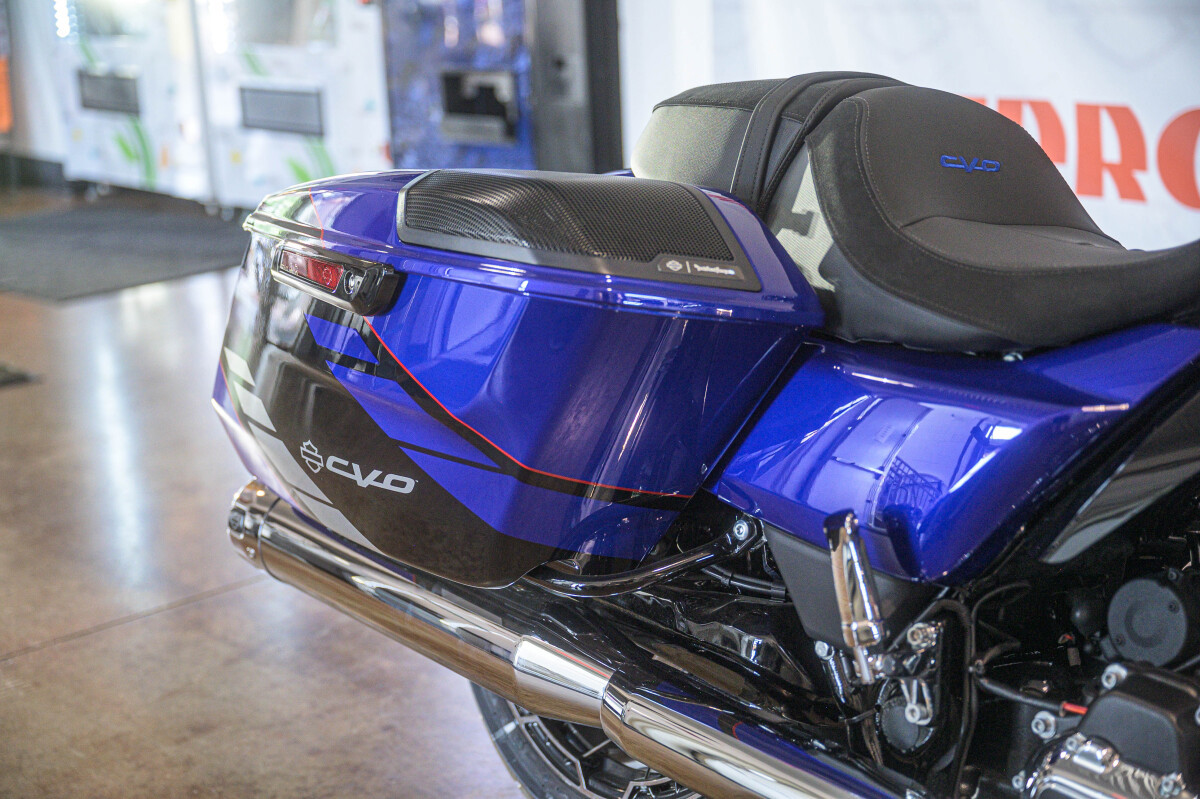 CVO® Road Glide®