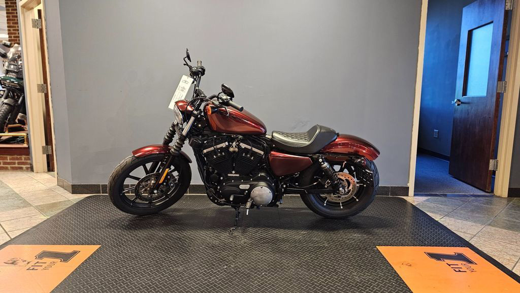 Iron 883®