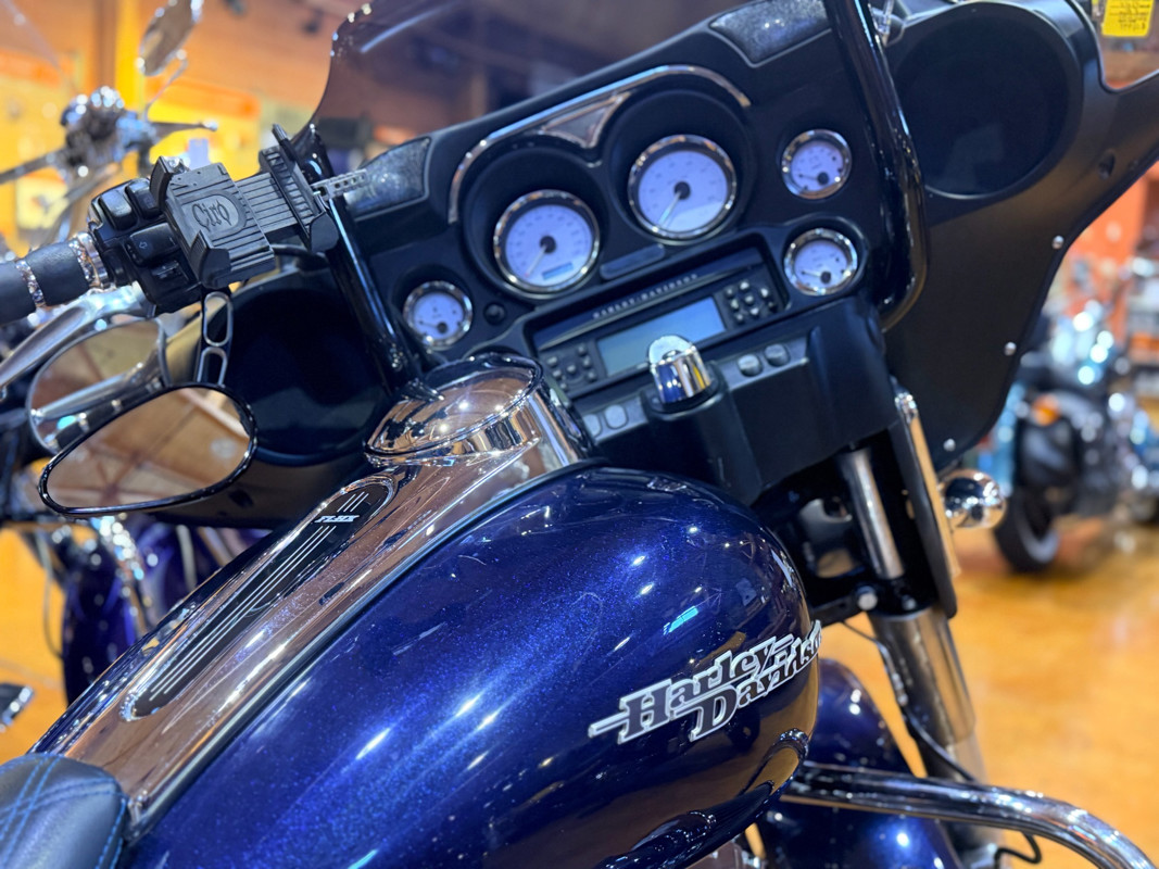 Street Glide®