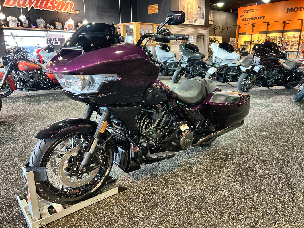 CVO® Road Glide®