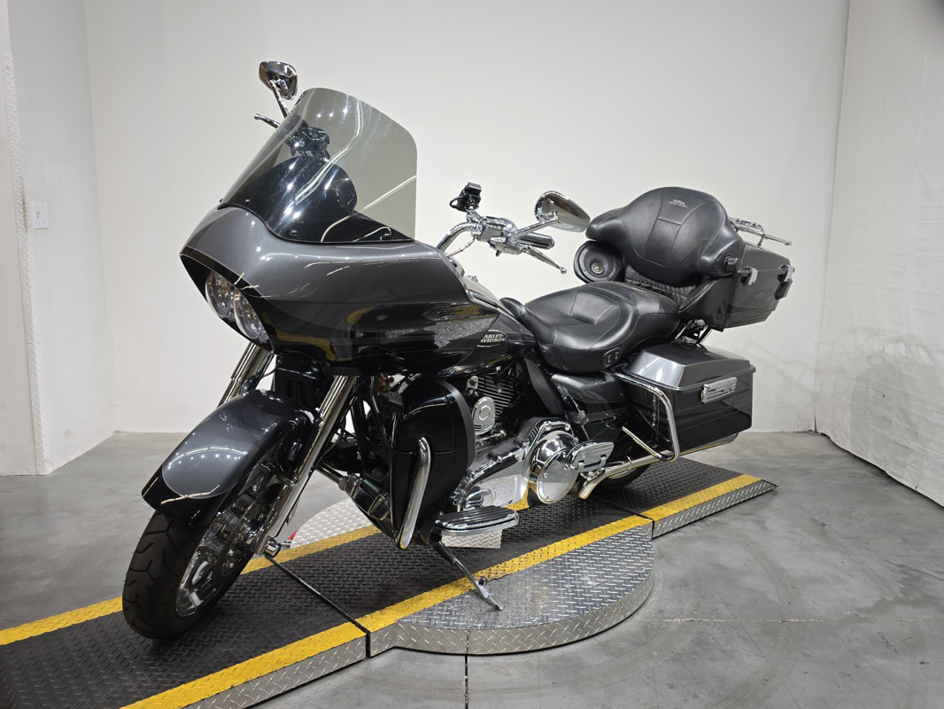 CVO™ Road Glide® Ultra