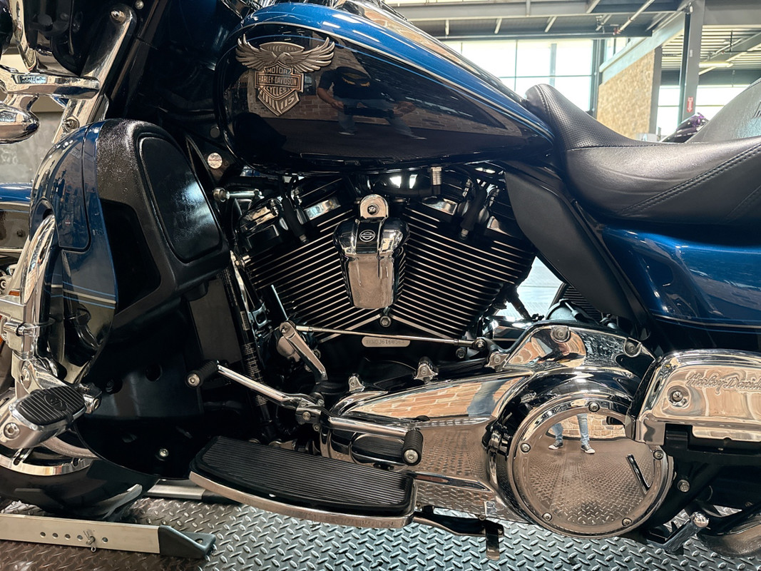 Electra Glide® Ultra® Limited 115th Anniversary