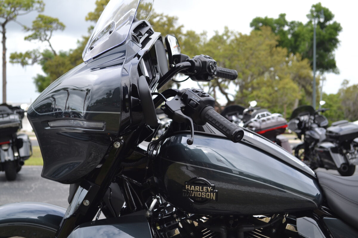 Street Glide® Limited
