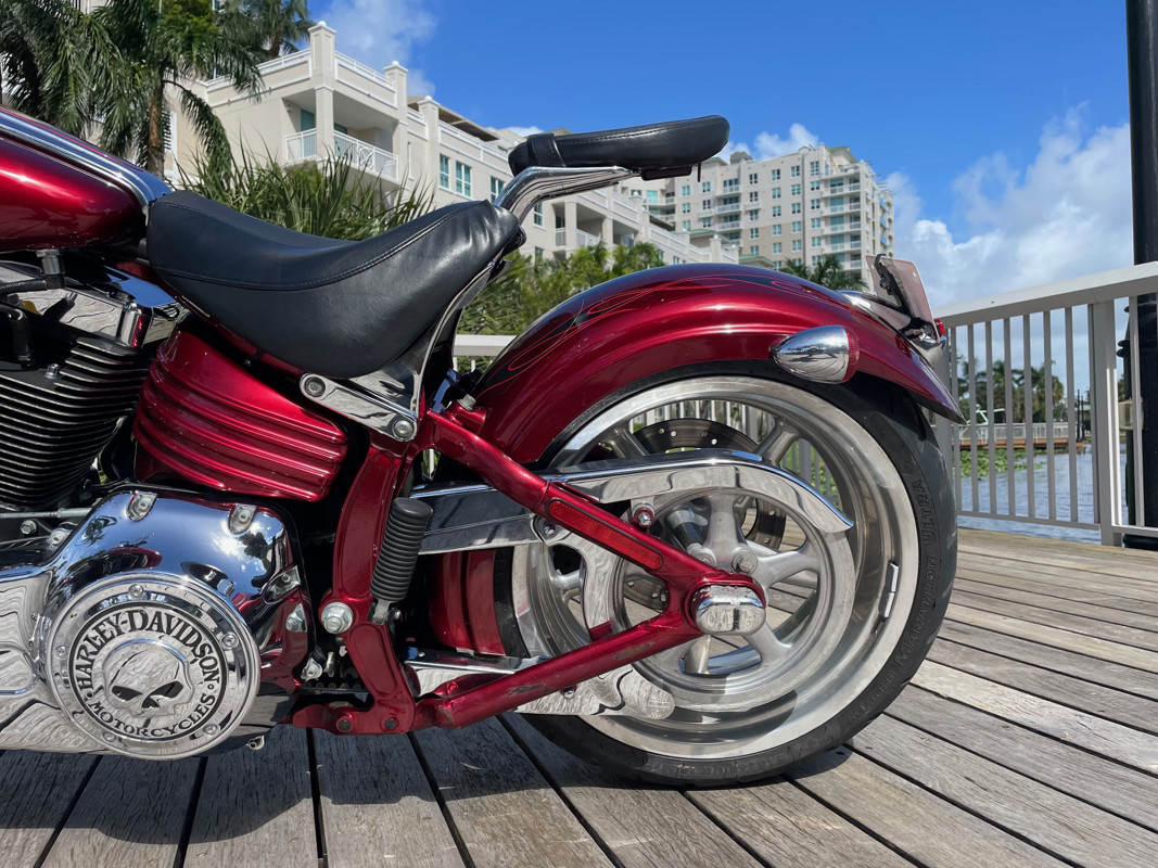 Softail® Rocker® C