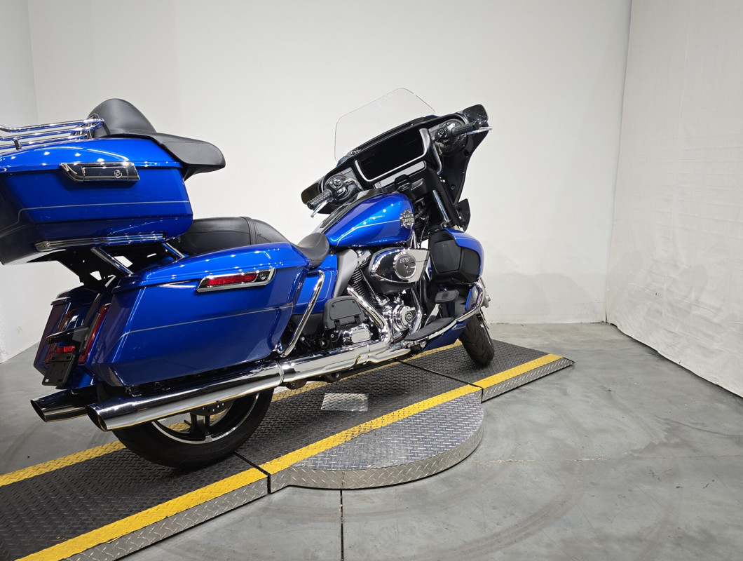 Street Glide® Ultra