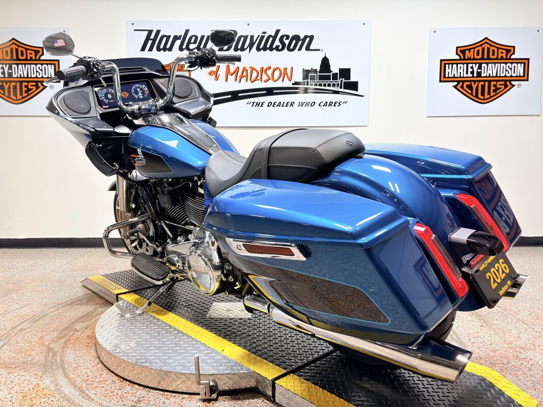 Road Glide®