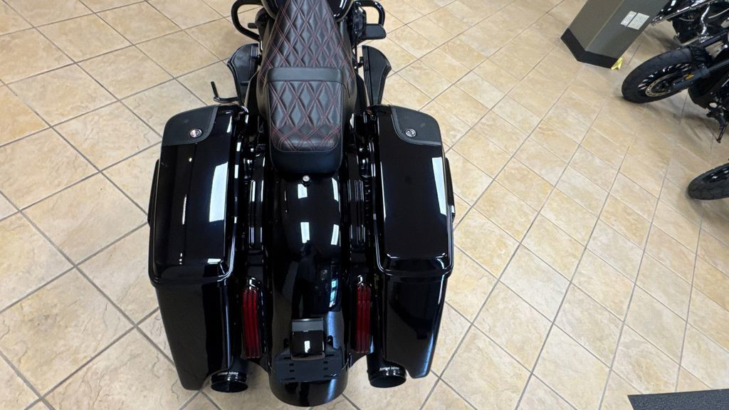 CVO® Road Glide®