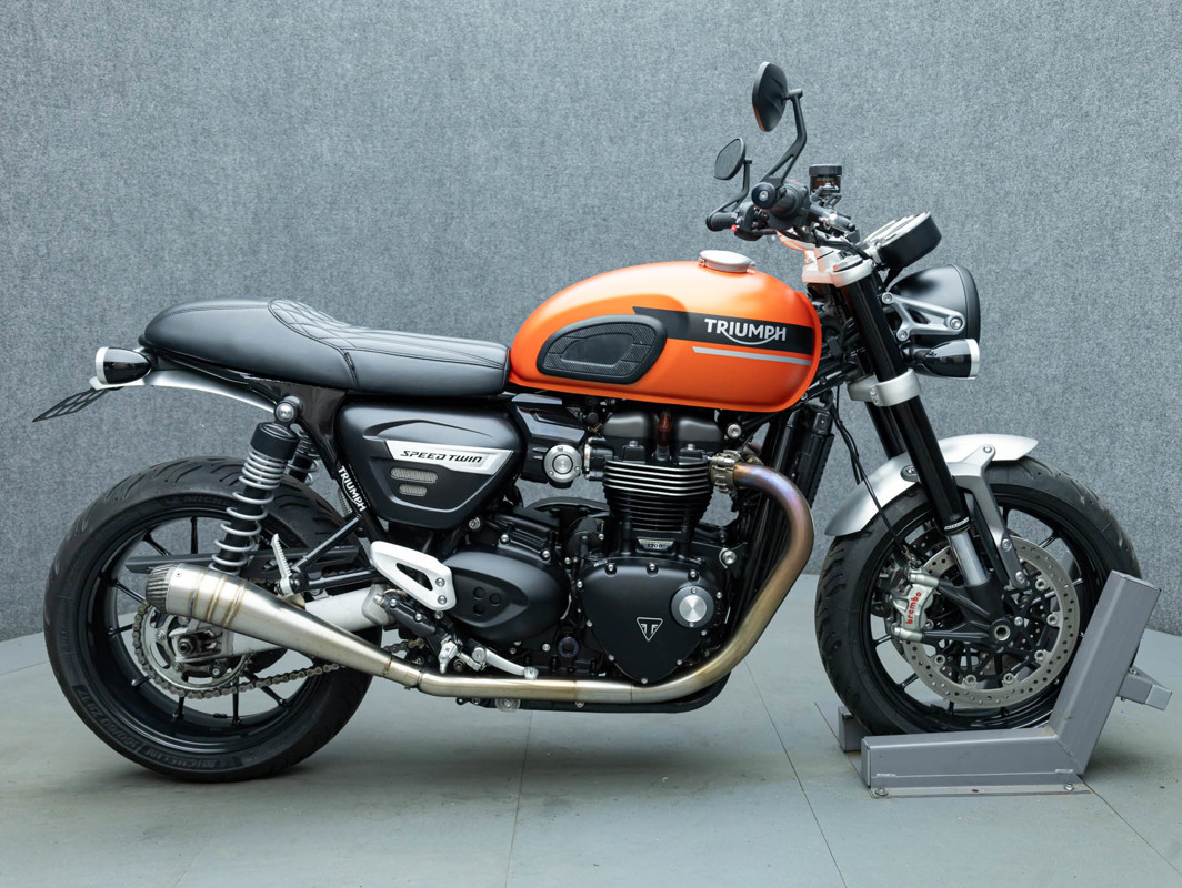 Speed Twin