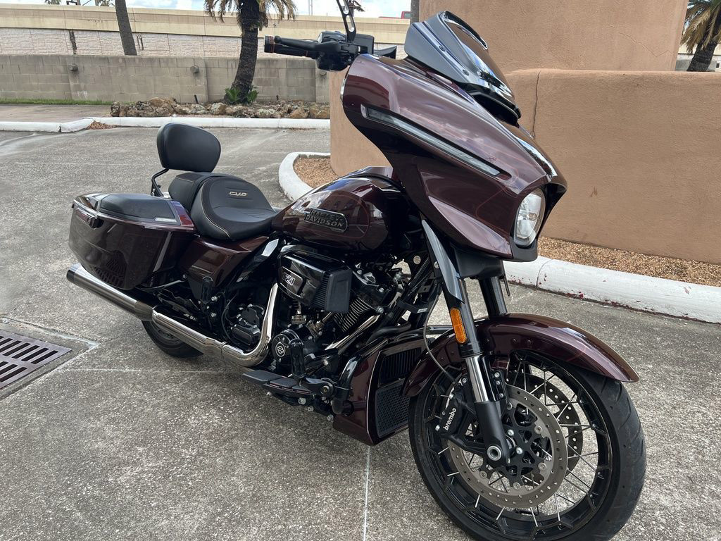 CVO® Street Glide®