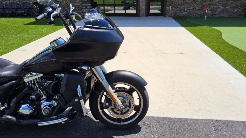 Road Glide® Custom