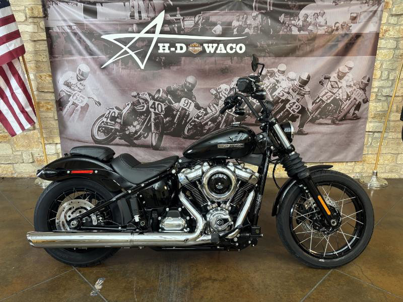 Street Bob®