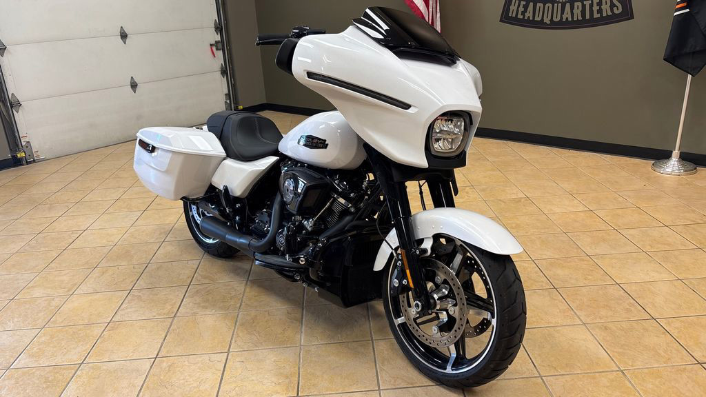 Street Glide®