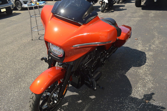Street Glide®