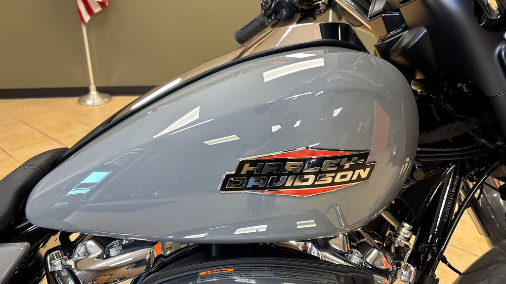 Street Glide®