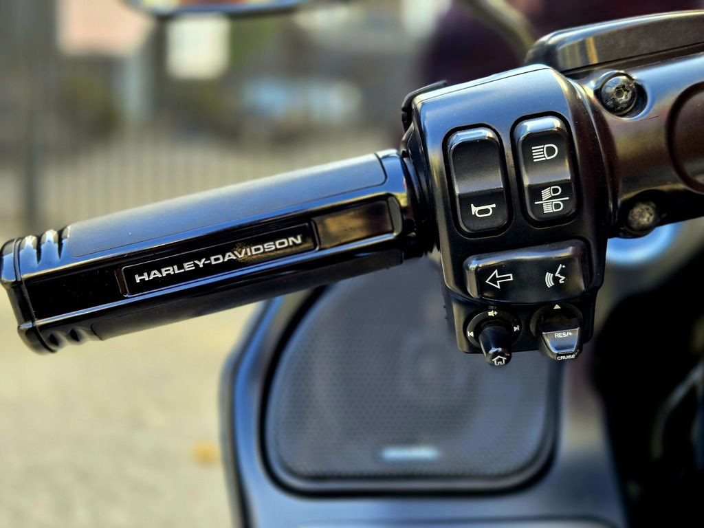Road Glide® Ultra