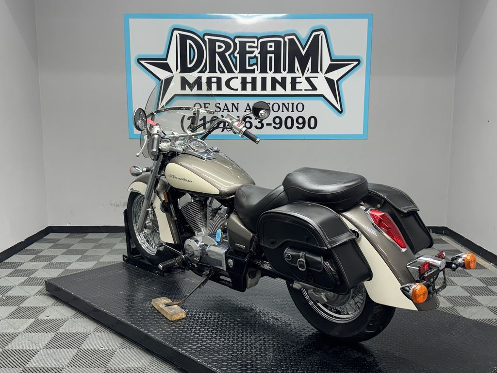 Shadow 750 Aero