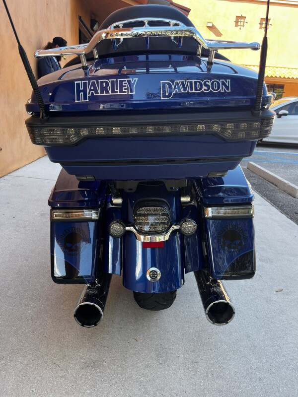 CVO® Road Glide® Ultra