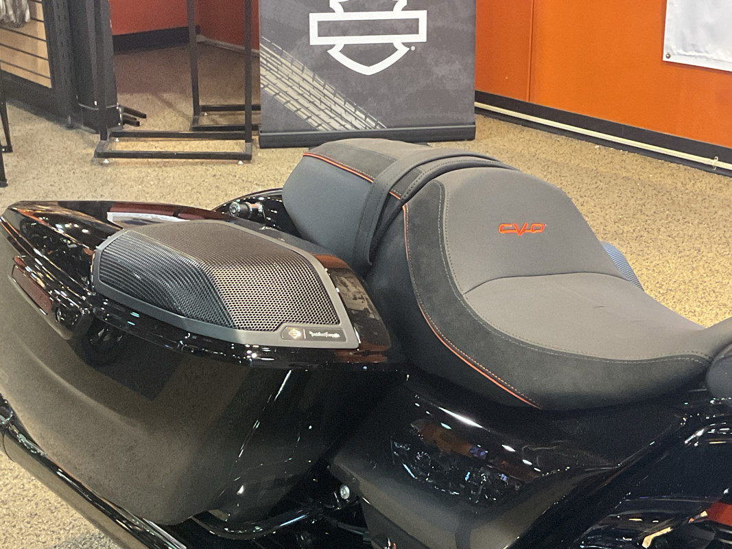 CVO® Road Glide®