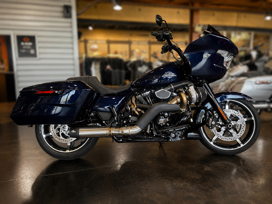 Road Glide®