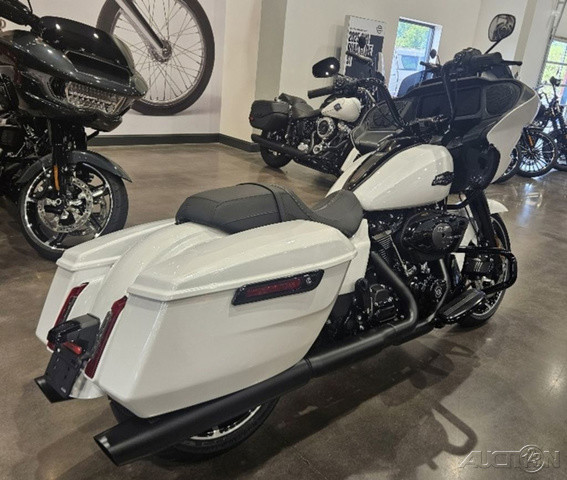 Road Glide®