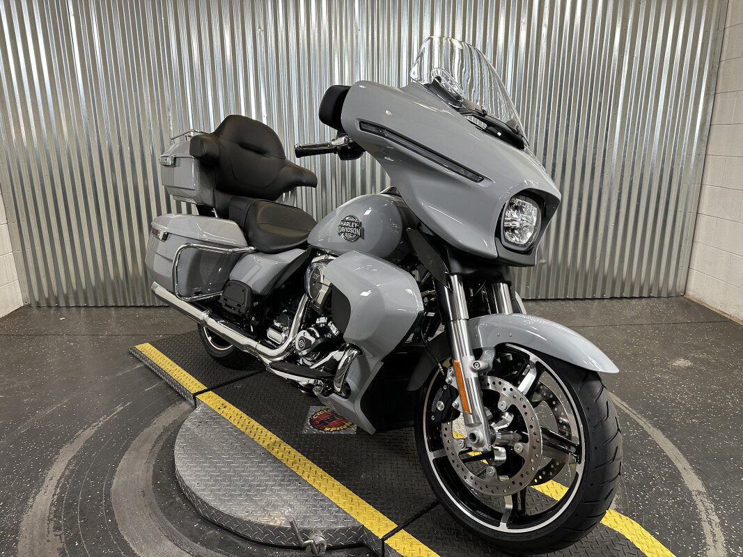 Street Glide® Ultra