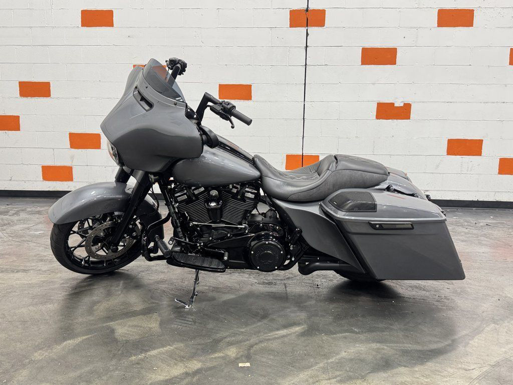 Street Glide® Special